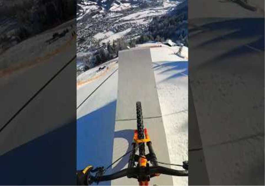 Behind The Scenes 🆚️ The TRICK! 💯 #STREIF #BIKEonSNOW