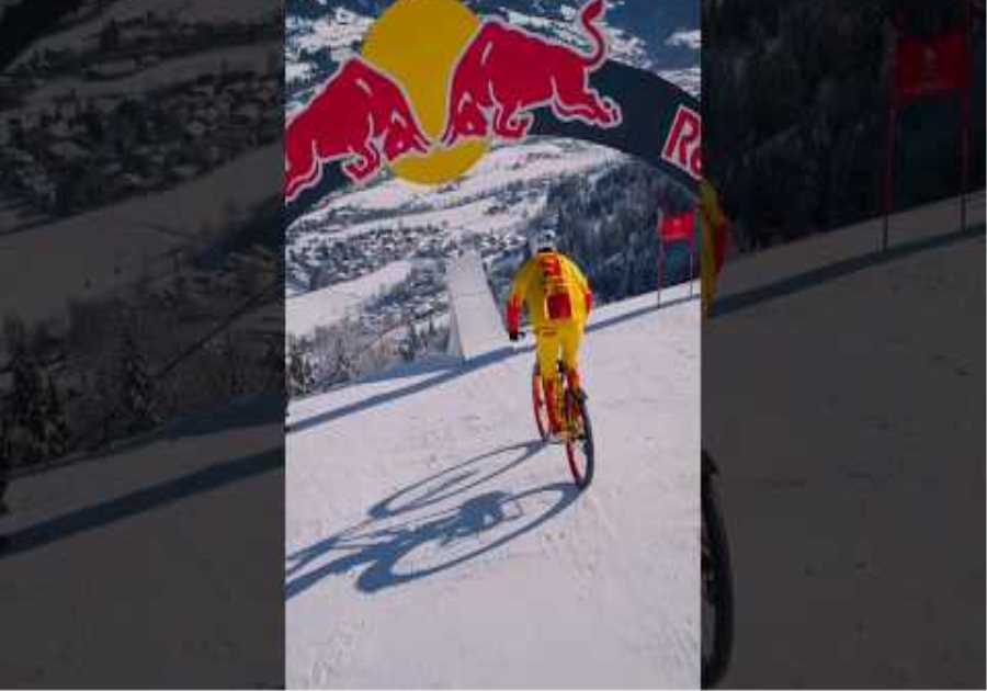 BIKER jumping on SNOW PISTE  !  #backflip # mtb #snow