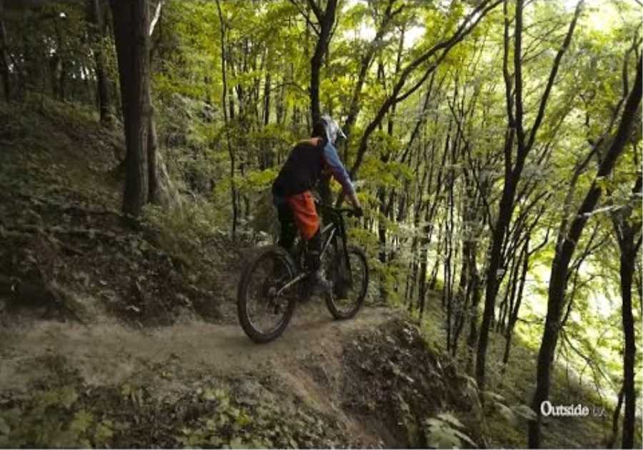 Jaws Jumps a Huge Road Gap | MTB Insights