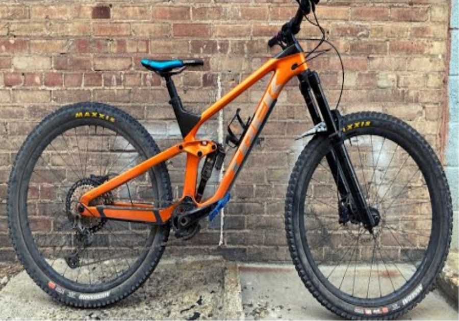 2021 Trek Slash 9.8 Bike Check and thoughts!