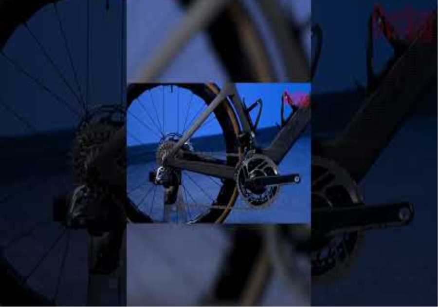 It's One Of the Fastest Aero Bikes Out There, But It's Also Comfortable #roadbike
