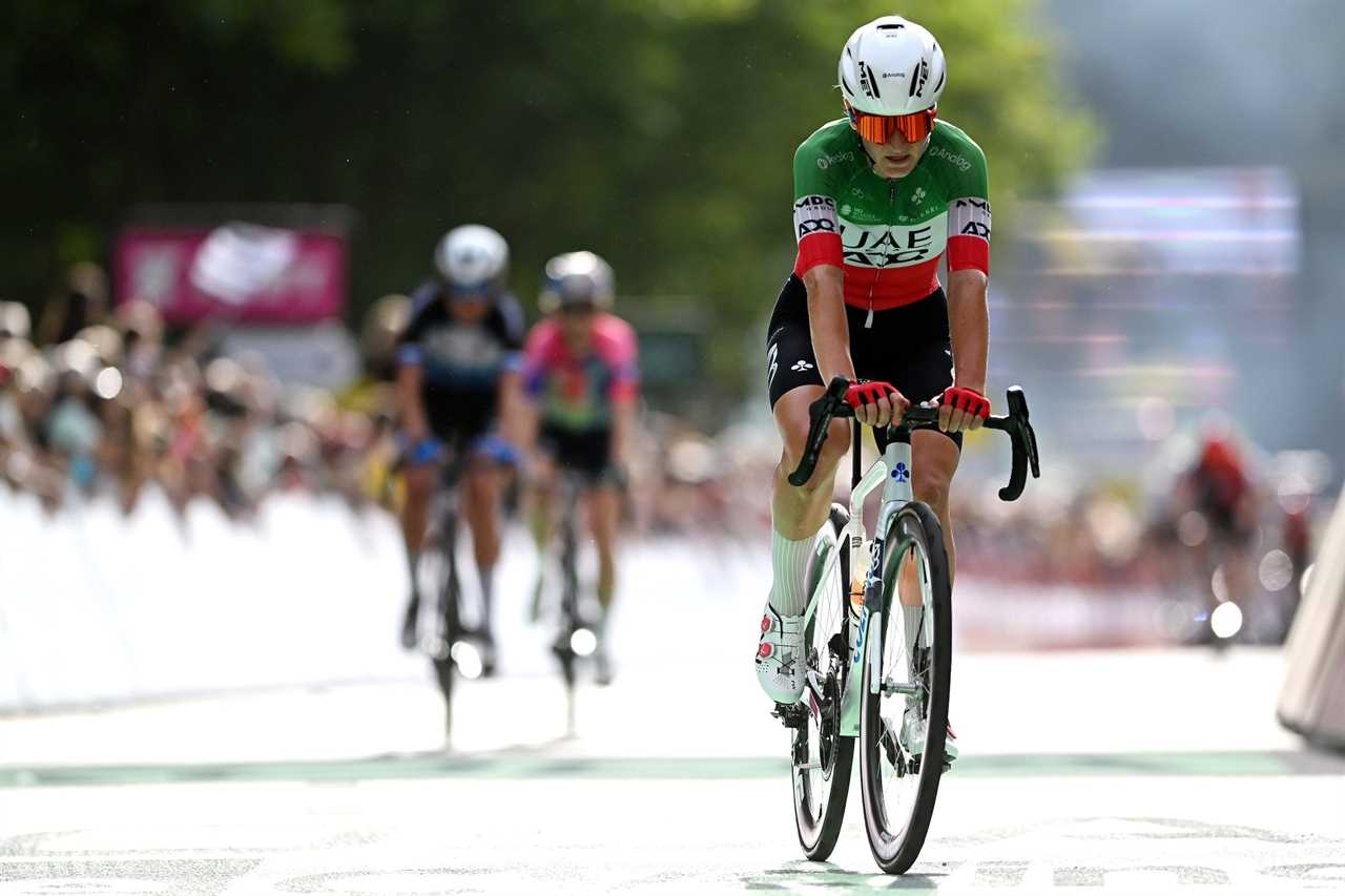 Chaotic Opener to Tour de France Femmes: Reusser Out, Longo Borghini and Kopecky Shed Time