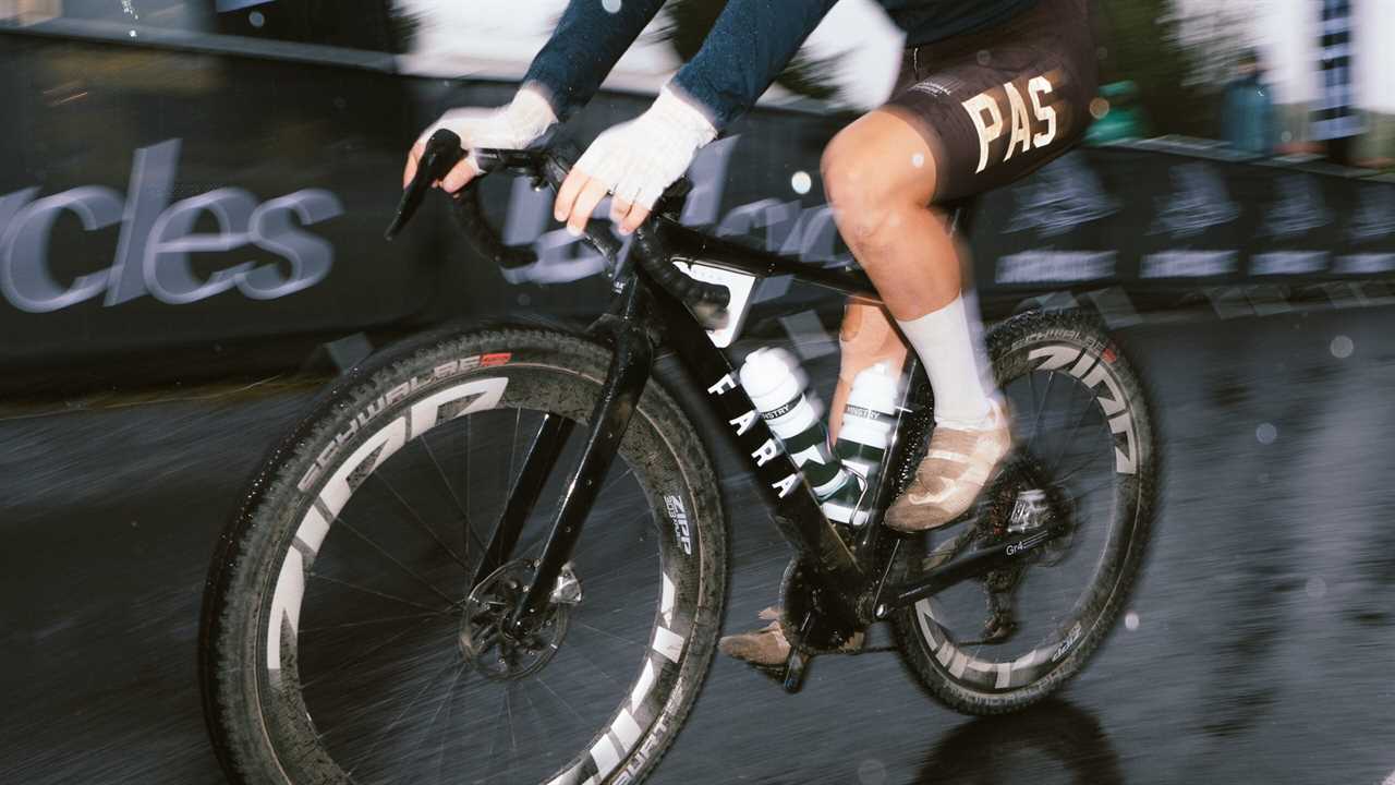 This Week in Bike Tech: No. 6 Lets You Quickly Swap Between Rigid and Suspension Forks, OrNot Goes Billboard, Fara Launches Big Clearance GR4