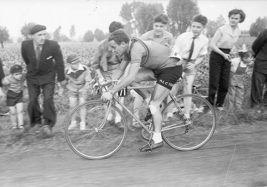 Bernardo Ruiz, Spanish Cycling Pioneer, Dies at 100