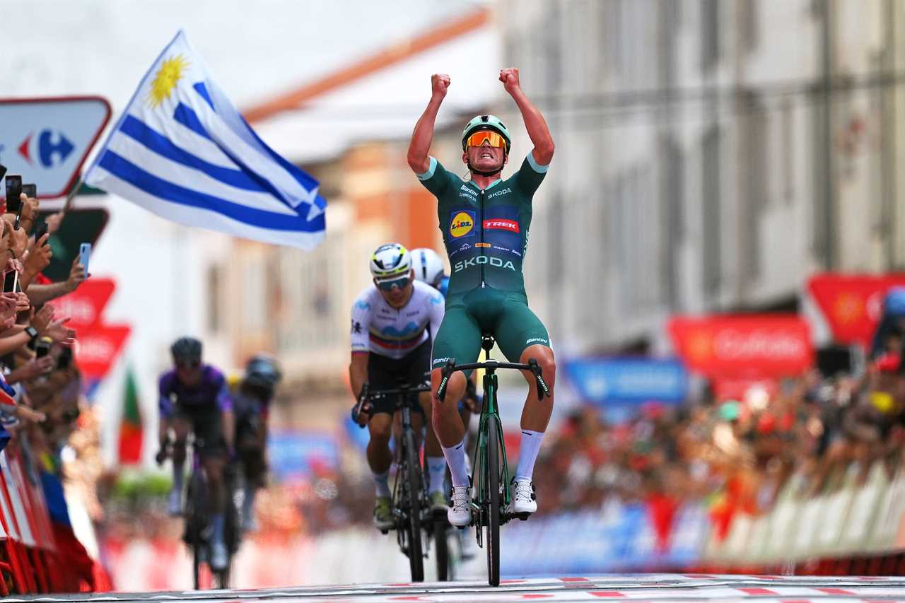 Vuelta a España Stage 15: A Stomping Mads Pedersen Finally Gets His Stage Win