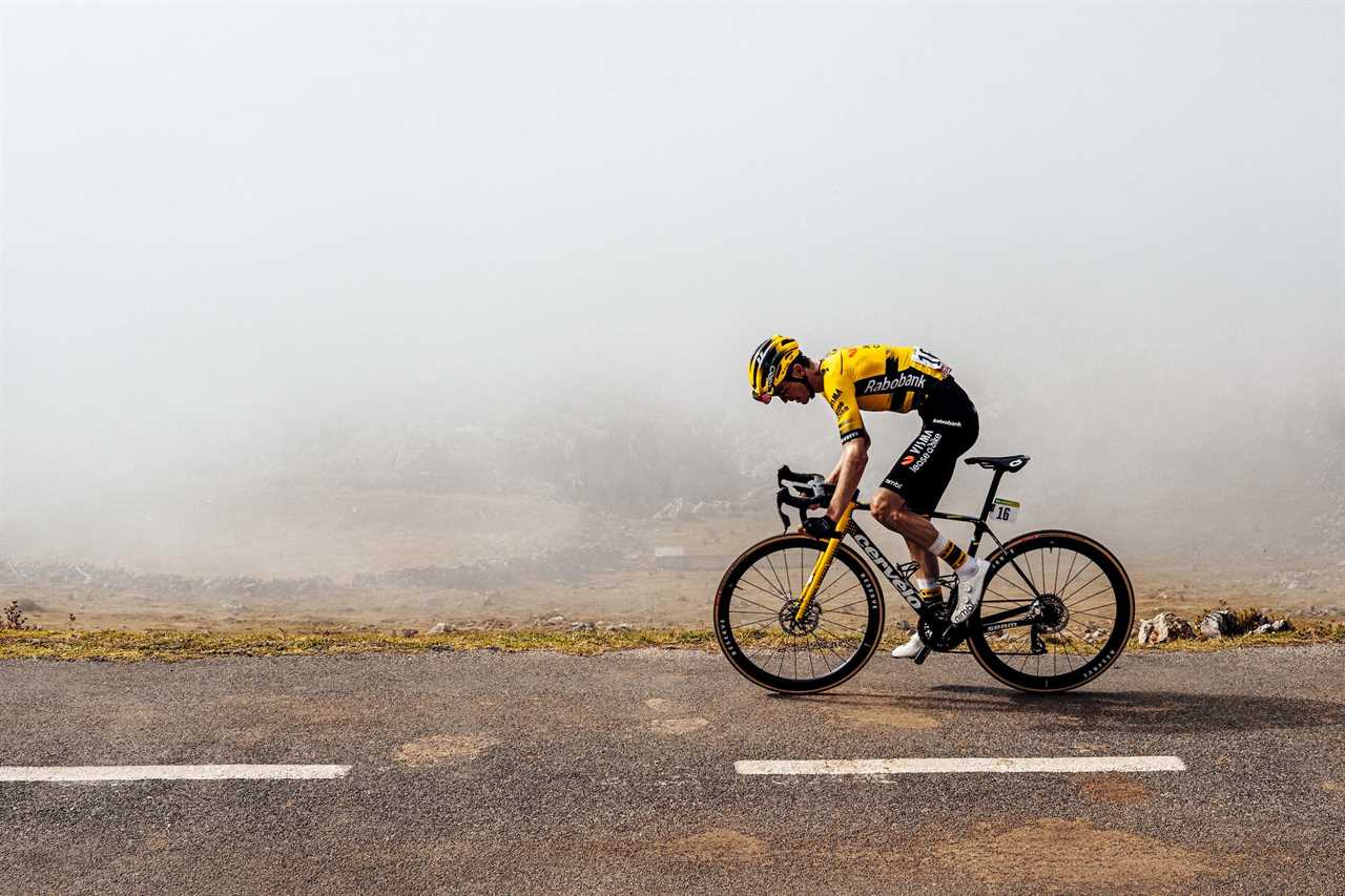 How Riders Reach ‘Race Weight’ – And Why ‘Ferrand-Prévot Gate’ Was an Anomaly
