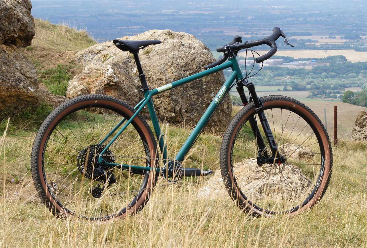 Polar’s New Subscription-Free Whoop Competitor, Zwift Has New Controllers, and British Built Bikes | This Week in Bike Tech