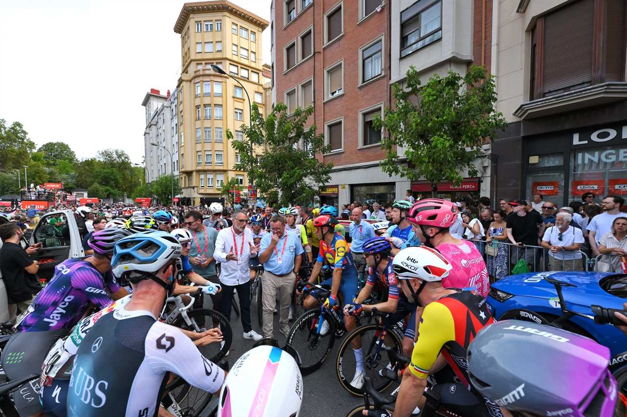 Riders Threaten to Halt Vuelta a España if Protests Disrupt Race Again