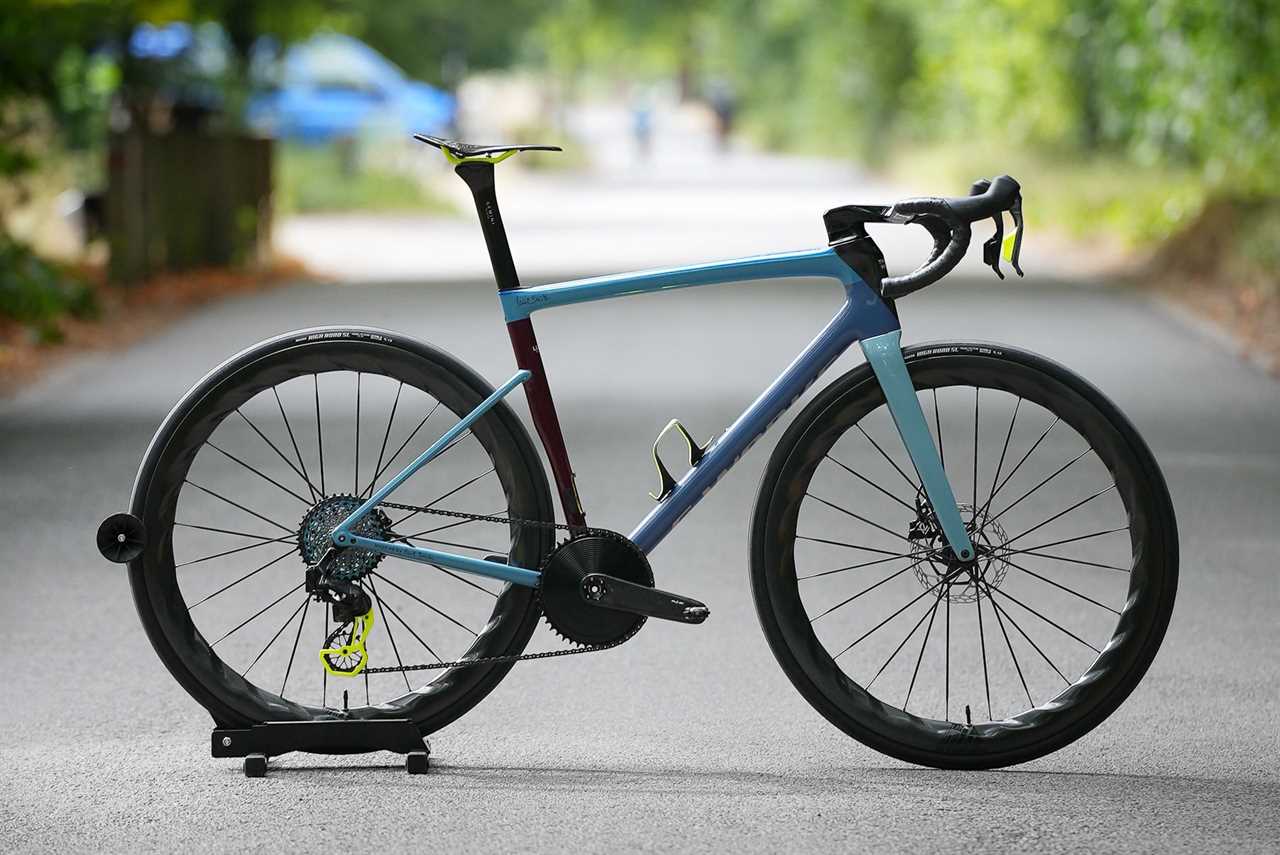 Bike Check: Twisted Wheels’ 12.1 Pound Specialized Tarmac SL8 Inspired by Paul Smith
