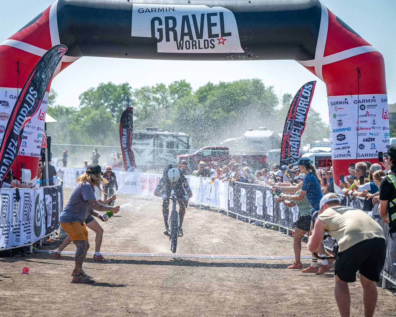 Follow the 2025 Lauf Gravel Worlds: Elite Start Lists and How to Watch