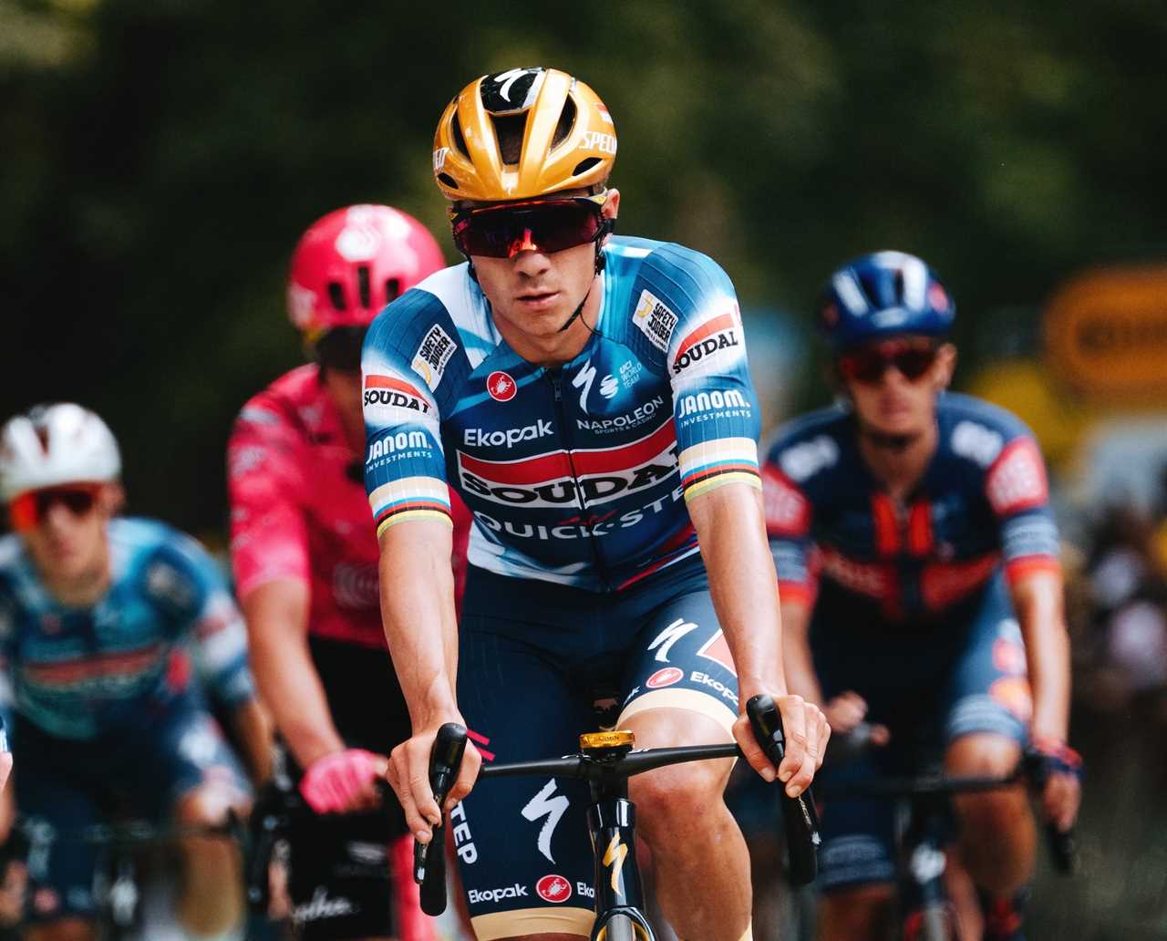 Cycling Transfers: Evenepoel, Mergers, and the Mega Moves Redefining the 2025 Peloton