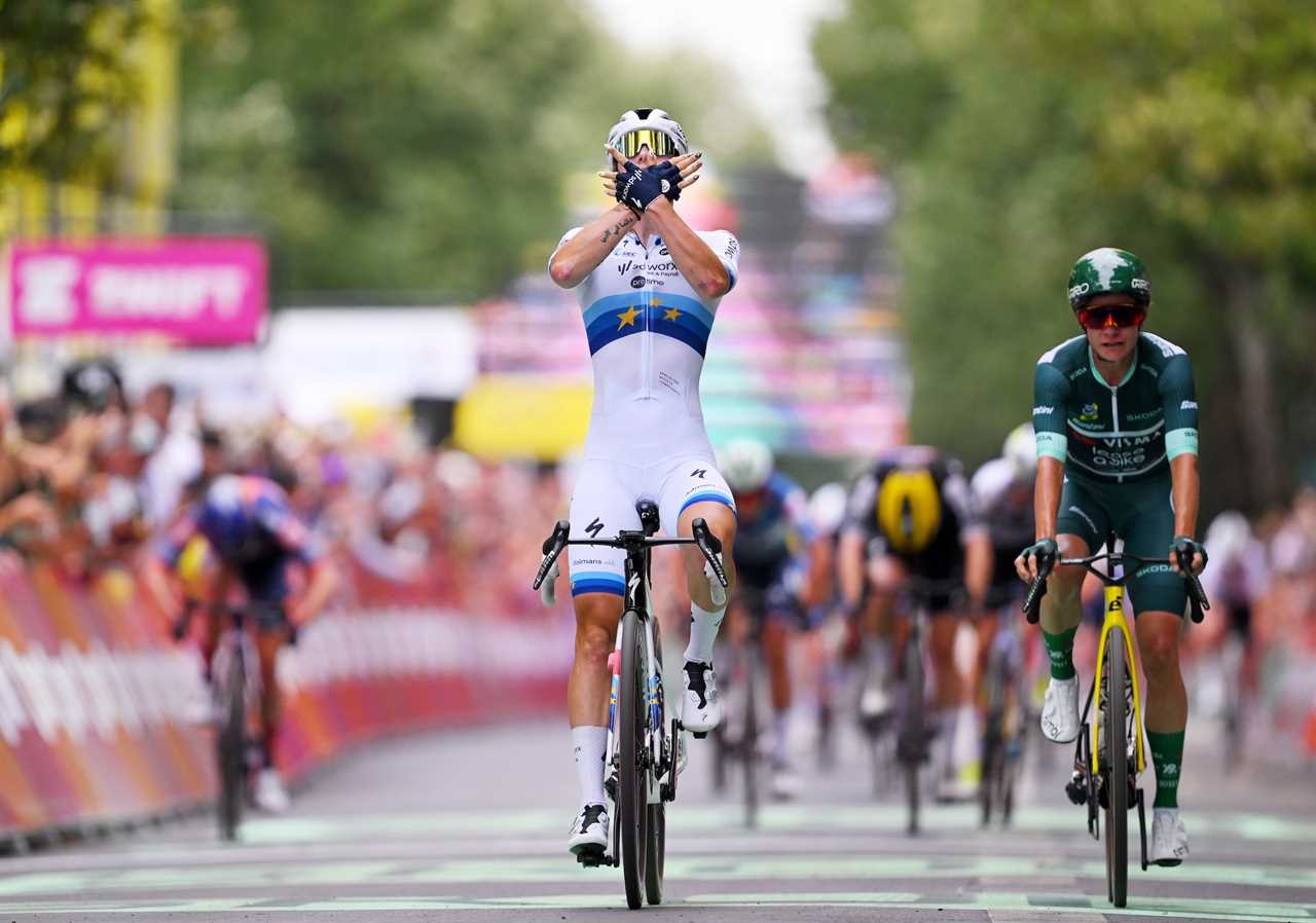 Tour de France Femmes Stage 3: Lorena Wiebes Best in Reduced Sprint, Vollering Crashes