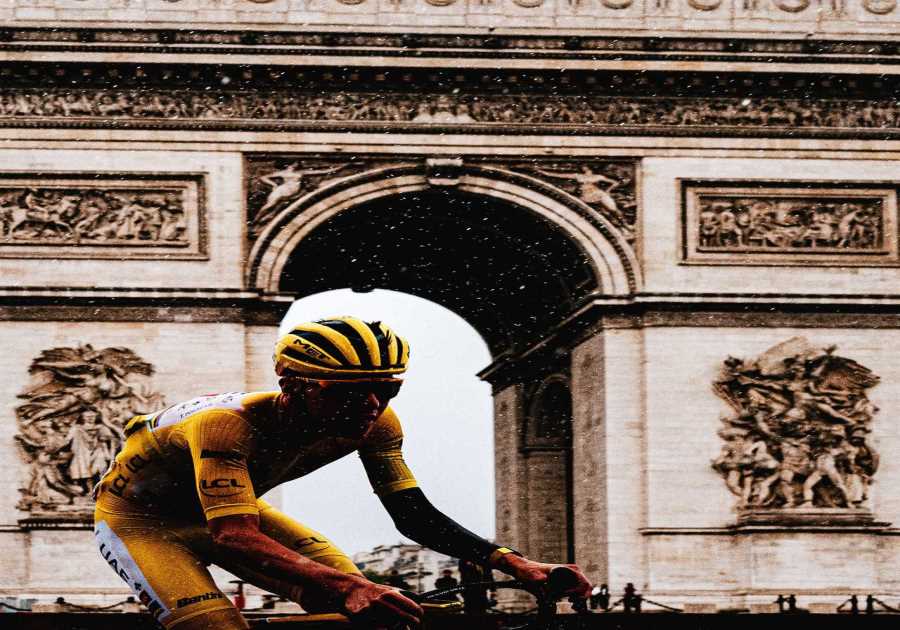 Hyper Carbs, Caffeine Bombs, Super Sodium: 5 Lessons from How the Tour de France was Fueled