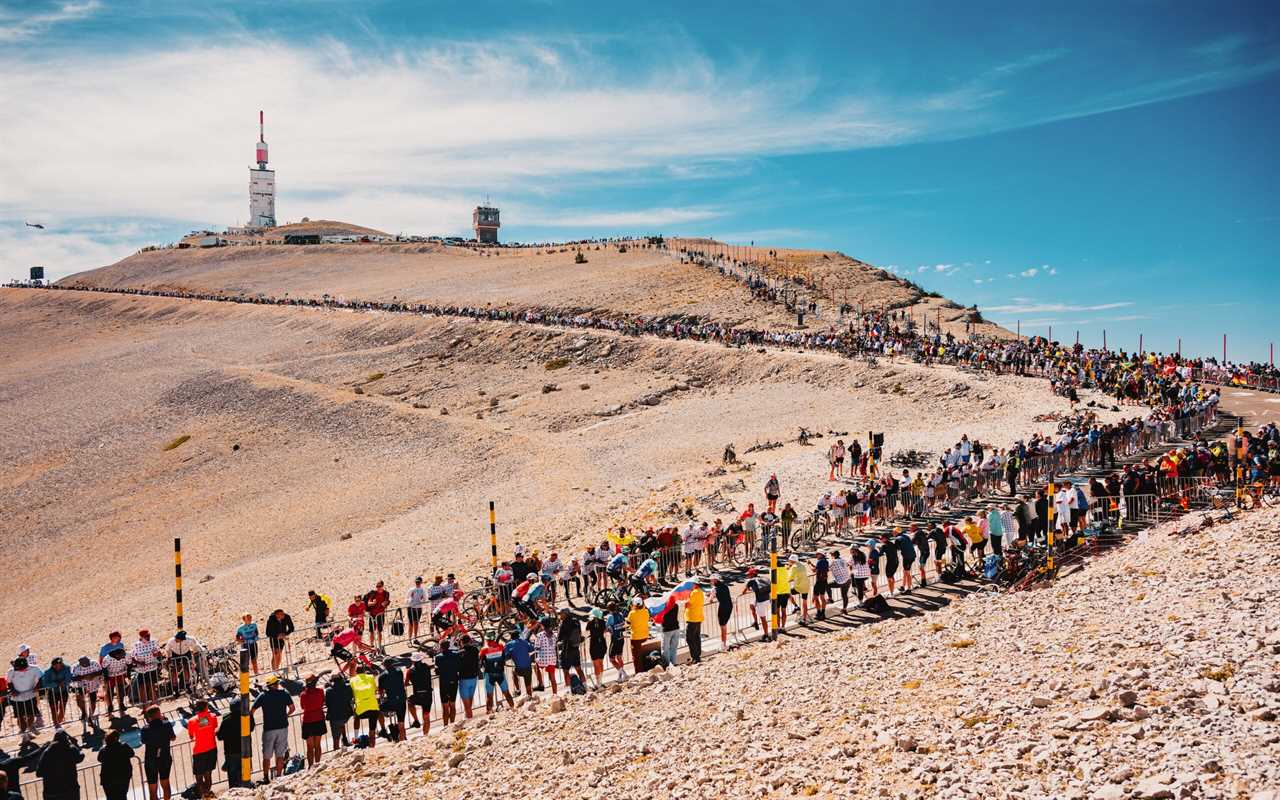 Watching the Tour on Ventoux: Cycling Santa, Suspense and The Duel the Race Needed